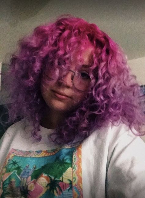 Pink And Purple Curly Hair, Pastel Curly Hair, Cute Hair Dye Ideas For Curly Hair, Pink Hair Curly, Dyed Curly Hair Ideas Colour, Purple And Pink Hair, Hair Dyed Underneath, Pink Purple Hair, Dyed Curly Hair