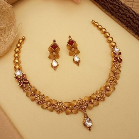 Simple Gold Sets Indian, 22k Gold Necklace Set Simple, 22kt Gold Necklace, Gold Unique Necklace, Gold Necklace Set With Earrings, 22k Gold Necklace Indian Jewelry, Gold Jewels Design Set, Gold Necklace Set 20 Grams Latest, Gold Jewelry Fashion Necklace Indian