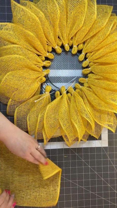 How To Make A Sunflower Wreath Deco Mesh, Burlap Flowers Diy How To Make, Sunflower Wreath Tutorial, How To Make Sunflower Wreath, Sunflower Ribbon Wreath, Sunflower Wreath Diy Tutorials, Burlap Sunflower Wreath Diy Tutorial, How To Make A Burlap Wreath, Mesh Wreaths How To Make