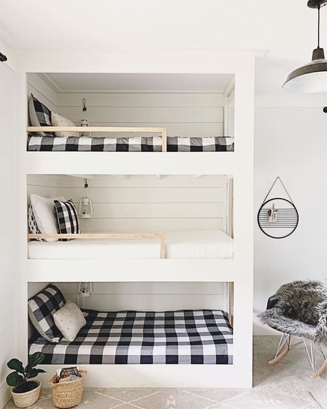 Bunk Bed Rooms, Bunk Bed Plans, Triple Bunk Beds, Bunk Beds Built In, Triple Bunk, Bunk Rooms, Outdoor Dining Room, Bunk Room, Fleece Blankets