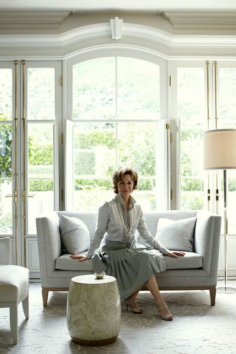 elle_decor_barbara_barry_0310 Barbara Barry Interiors, Classic Furniture Design, Barbara Barry, Blogger Design, Baker Furniture, Classic Furniture, Elegant Homes, Elle Decor, Colour Schemes