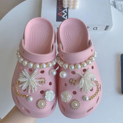 Jibbitz charms for diy your own crocs. I also accept custom croc charms. Please contact me if you have any question. Cute Crocs Shoes, Croc Jibbitz Ideas, Croc Chain, Crocs With Jibbitz, Crocs Aesthetic, Crocs With Charms, Pearl Shoe, Zapatillas Jordan Retro, Shoe Tips