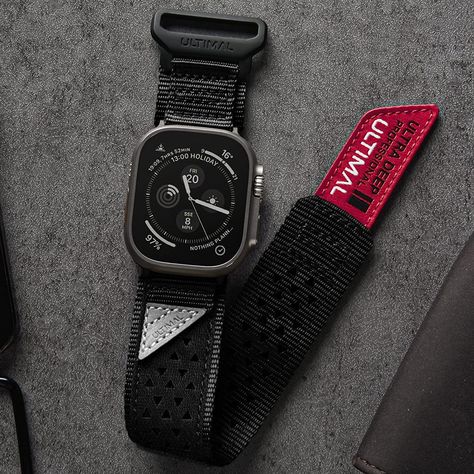 Apple Watch Bands Mens, Watch Strap Design, Stylish Watches Men, Trendy Watches, Fancy Watches, Red Watch, Premium Watches, Outfits Hombre, Loop Design