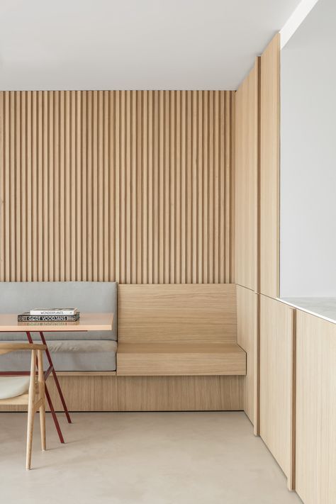 Residence LC | Leibal Office Interior Design, 카페 인테리어 디자인, Casa Patio, Banquette Seating, Kitchen Trends, Cafe Design, Küchen Design, Design Case, Banquette