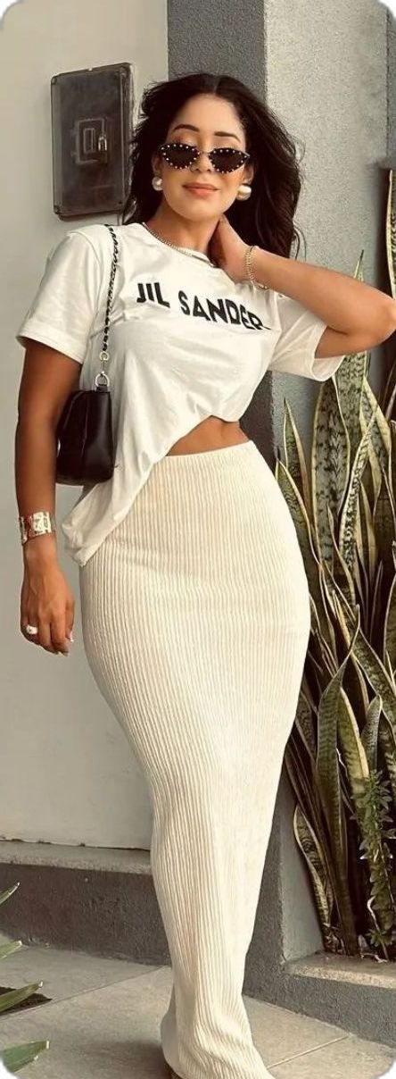 October Airport Outfit, Dinner Outfit Summer Black Women, Easy Summer Outfits Midsize, Art Show Outfit Summer, Hot Summer Office Outfits Work Wear, Fish Fry Outfit Summer, Womens Cute Summer Outfits, Family Reunion Outfit Summer Casual, Nuetral Pallete Outfits Summer