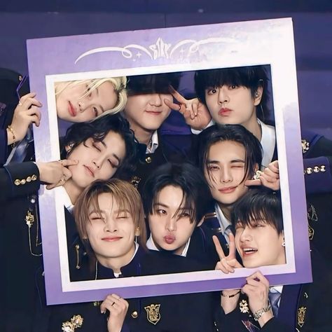 Skz 0t8 Aesthetic, Skz Members Photo, High Quality Skz Photos, Skz Group Photos, Skz Cute Group Photo, Skzoo Group Photo, Stray Kids Group Pic 2024, Skz Profile Picture, Stray Kids Group Picture