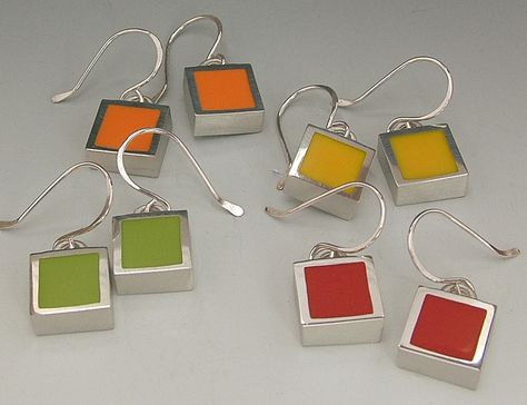 square-resin-earrings-pewter by kmsdesigns, via Flickr Pewter Earrings, Pewter Jewelry, Bezel Earrings, Resin Supplies, Resin Jewellery, Acrylic Jewellery, Jewellery Ideas, Resin Ring, Resin Earrings