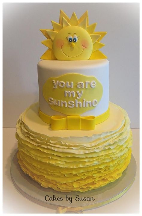 "You are my Sunshine" Baby Shower Cake Man that is one cheerful cake. If ever there was a cake solely intended to lift your spirits, this is it. Sunshine Baby Shower Cake, Sunshine Birthday Cakes, Sun Cake, Torte Creative, Sunshine Birthday Parties, Sunshine Baby Shower, Sunshine Cake, Sunshine Baby Showers, Torte Cupcake