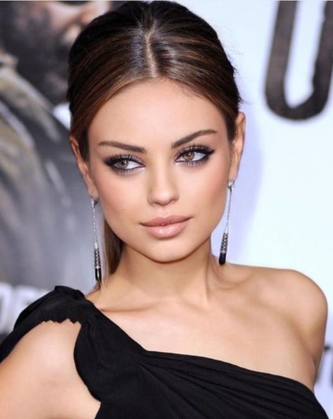 Mila Kunis Eyes, Mila Kunis Makeup, Mila Kunis Hair, Mila Kunis Style, Wedding Makeup For Brunettes, Gorgeous Wedding Makeup, Brunette Makeup, Wedding Makeup Looks, Mila Kunis