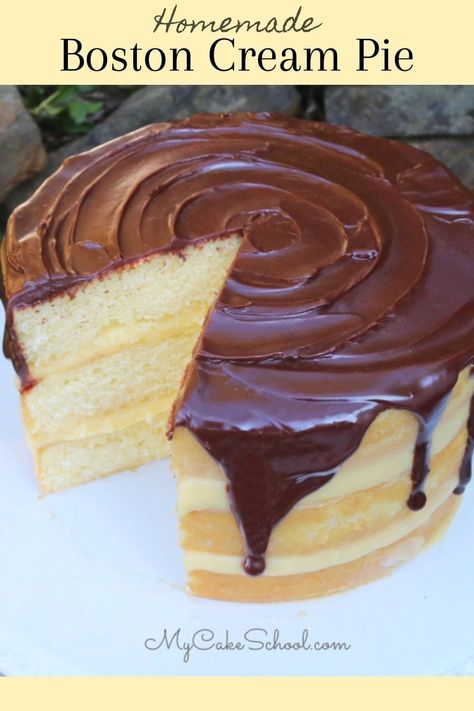 Boston Cream Pie Swiss Roll, Boston Cream Roll, Boston Cream Custard Recipe, Boston Crème Pie Cake, Cakes With Pastry Cream Filling, Boston Cream Birthday Cake, Boston Cream Pie Cake Recipe, Best Boston Cream Pie Recipe, Mini Boston Cream Pie