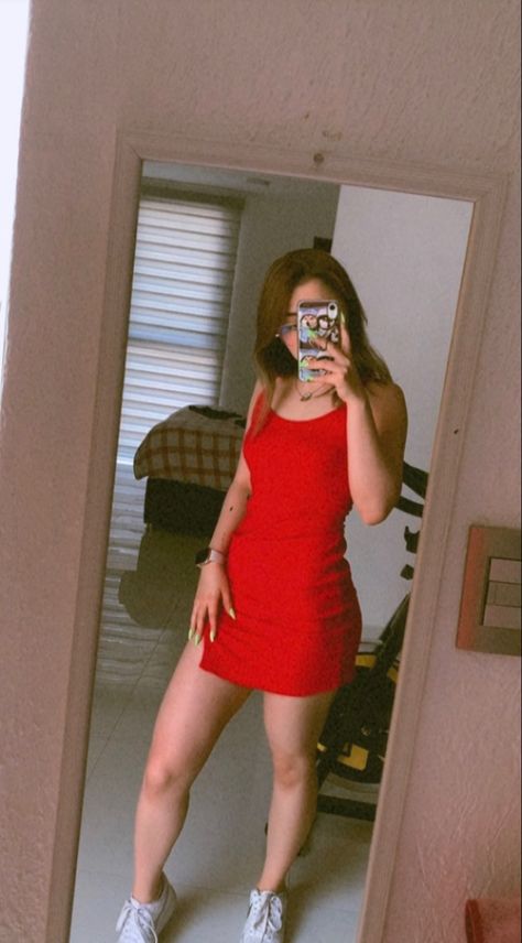 Outfit Vestido Rojo, Office Outfit, Color Rojo, Baddie Outfits, Office Outfits, Red Fashion, Outfits Casuales, Pin Collection, Beautiful Outfits