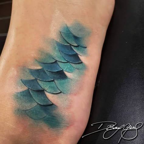 Fish Scale Tattoo, Scales Tattoo, Small Mermaid Tattoo, Mermaid Scales Tattoo, Tattoos Behind Ear, Mermaid Skin, Scale Tattoo, Ink Therapy, Sea Tattoo