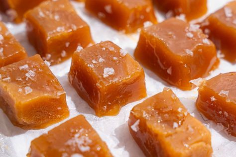 Sea Salt Caramel Recipe, Salted Caramel Candy, Smores Cake, Apple Cider Caramels, Sea Salt Caramel, Caramel Candy, Chocolate Espresso, Smitten Kitchen, Homemade Caramel