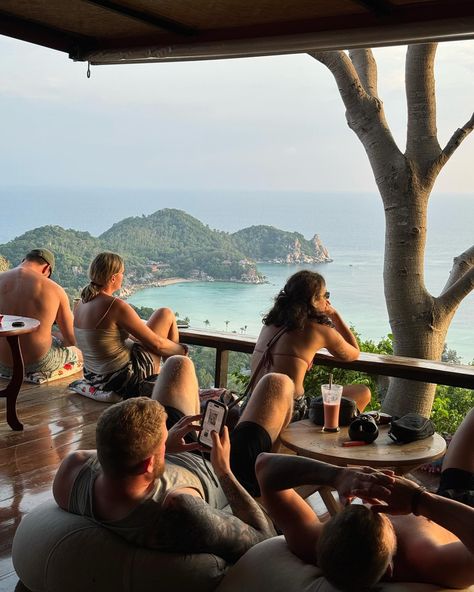 Koh Tao 🪐 Backpacking Asia Aesthetic, Backpacking Aesthetic Asia, Koh Lipe Thailand, Koh Chang Thailand, Vietnam Travel Aesthetic, Thailand Instagram Pictures, Kho Samui, Philippines Aesthetic, Backpacking Aesthetic