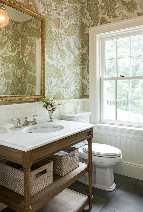 Design Interior Baie, Makeover Kamar Mandi, Powder Room Wallpaper, Bad Inspiration, Decor Baie, Powder Room Design, Country Bathroom, Shabby Chic Bathroom, Subway Tiles