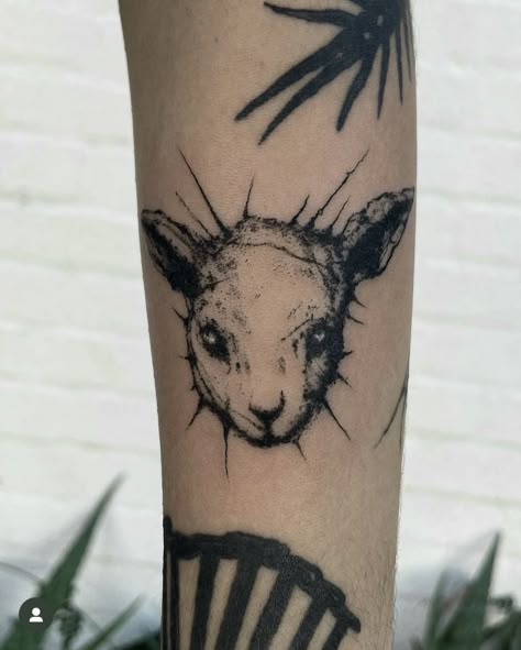 Lamb Tattoo, Grunge Tattoo, Funky Tattoos, Goth Tattoo, Creepy Tattoos, Female Tattoo Artists, Head Tattoos, Dream Tattoos, Black Ink Tattoos