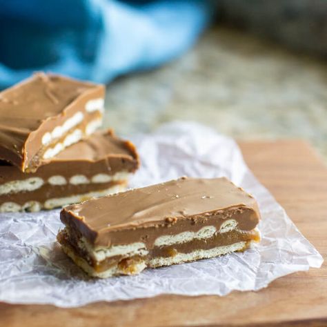 Homemade Twix Bars Homemade Twix Bars Recipe, Easy Desert, Homemade Twix Bars, Twix Bars, Twix Bar, Peanut Butter Filling, Peanut Butter Bars, Butterscotch Chips, Melting Chocolate Chips