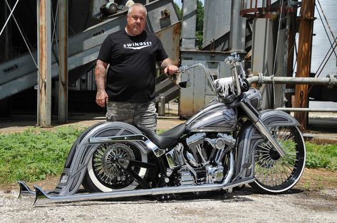 Slammed & Chromed 2006 Harley Davidson Softail Deluxe Masterpiece Harley Deluxe, Harley Davidson Softail Deluxe, Harley Softail Custom, Harley Softail Deluxe, Custom Motorcycle Paint Jobs, Softail Springer, Sportster Bobber, Harley Davidson Softail, Custom Motorcycles Harley