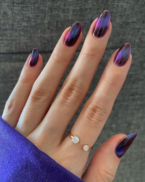 Stefanie ☀️ on Instagram: “•PR• Paradox 🔮💎🍓 from the new magnetic multichrome @cirquecolors Illusion Collection 🧲⚡️ A lot of you guessed correctly when I shared the…” Nail Polish Pictures, Matte Purple Nails, Purple And Silver Nails, Purple Nail Art Designs, Angel Nails, Elegant Manicure, Purple Nail Art, Gold Nail Designs, Purple Nail Polish