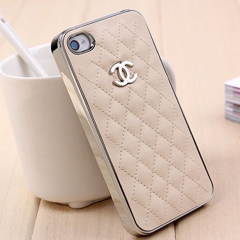 wow how much Chanel Phone Case, Chanel Iphone Case, Accessoires Iphone, Girly Phone Cases, Iphone 4s Case, Cases Diy, Iphone Accessories, Iphone 5c, Cute Phone Cases