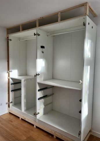 Ikea Built In Wardrobes, Ikea Decor Hacks, Diy Kast, Ikea Wardrobe Hack, Ikea Pax Closet, Pax Closet, Ikea Built In, Bedroom Built In Wardrobe, Ikea Wardrobe