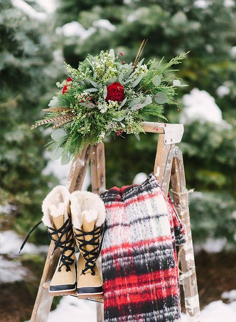 Christmas Tree Farm Wedding Inspiration - Inspired By This Christmas Tree Farm Wedding, Farm Wedding Ideas, Christmas Trees Ideas, Tree Farm Wedding, Christmas Tree Farm Photos, Christmas Lounge, Farm Christmas, Usa Christmas, Snowy Christmas Tree