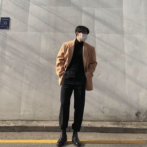 Korean Fall Outfits Men, Classic Mens Style Modern Gentleman, Korean Outfits Men, Mask Wallpaper, Men Outfits Aesthetic, Korean Men Fashion, Fashion Outfits Winter, Fashion Outfits Summer, Fashion Aesthetic Outfits