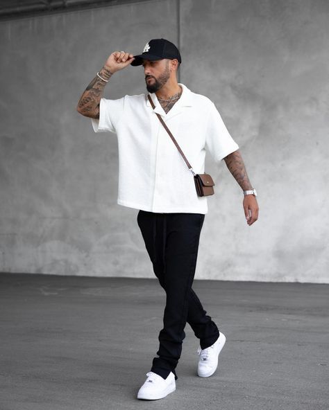 #fashion, #style, #outfitinspiration, #beauty Outfit Hombre Casual, Summer Style For Men, Black Men Casual Style, Clothes For Guys, Summer Outfits For Men, Best Summer Outfits, Learn Fashion, Guys Fashion Casual, Black Men Fashion Urban