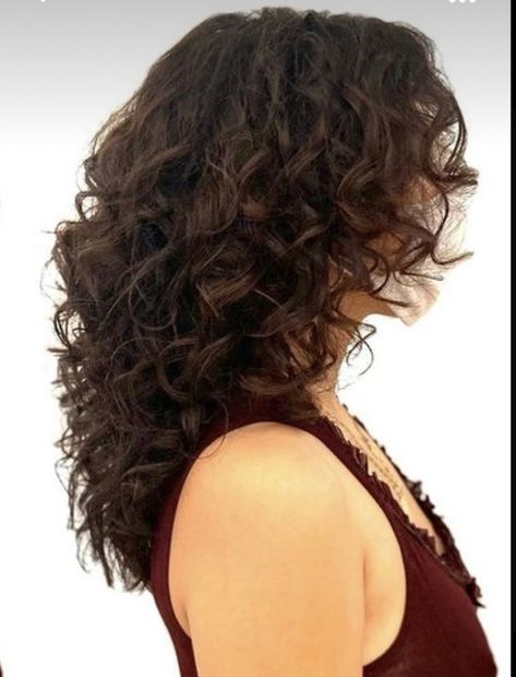 Shaggy Layered Haircut, Short Haircuts For Curly Hair, Bob Undercut, Shaggy Cut, Choppy Cut, Natural Curly Hair Cuts, Curly Hair Care Routine, Shaggy Short Hair, Curly Hair Photos