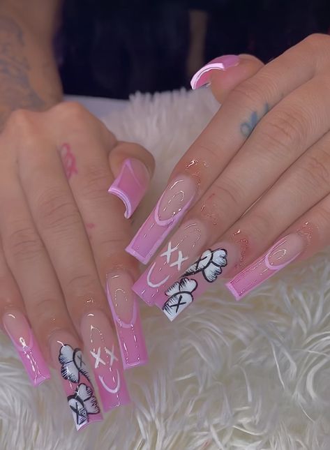 Kaws Nails, Design Summer Nails, Nails Design Summer, Summer Nail Inspiration, Summer Nails Designs, Makeup Cleaner, Disney Acrylic Nails, Long Acrylic Nail Designs, Amazon Beauty