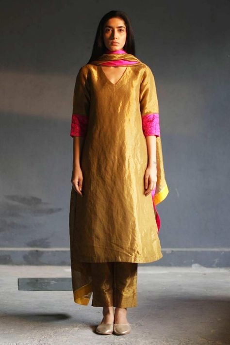 Shop for these amazing collections of Gold Handloom Tissue Embroidery V Neck Kurta And Pant Set For Women by Shorshe Clothing online at Aza Fashions. Tissue Kurta, Indian Suits, Indian Dress, Party Wear Indian Dresses, Silk Suit, Dress Indian Style, Indian Designer Outfits, Suit Designs, Kurta Designs