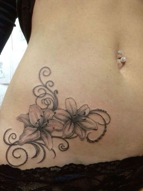 Flower Tattoo On Ribs, Chest Tattoo Drawings, Sketch Flower, Stomach Tattoos Women, Basic Tattoos, Secret Tattoo, Waist Tattoos, Torso Tattoos, Epic Tattoo