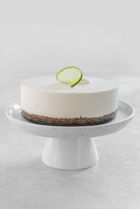 Raw Lime Cheesecake (Vegan, Paleo) | Nutrition Refined Raw Lemon Cheesecake, Healthy Key Lime Cheesecake, Raw Cheesecake Vegan, Lime Cheesecake Recipes, Coconut Lime Cheesecake, Raw Deserts, Cashew Cheesecake, Vegan Key Lime, Raw Vegan Cheesecake