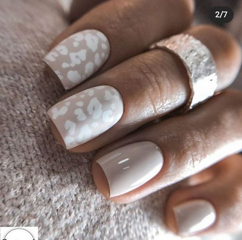 Nail Designs For Short Nails Trendy, Nail Art Subtle Simple, Nail Color Goes With Everything, Valentines Trendy Nails, Nail Art On One Nail, Elegant Nails Pearl, Winter Into Spring Nails, Subtle Cheetah Nails, Simple 2023 Nails