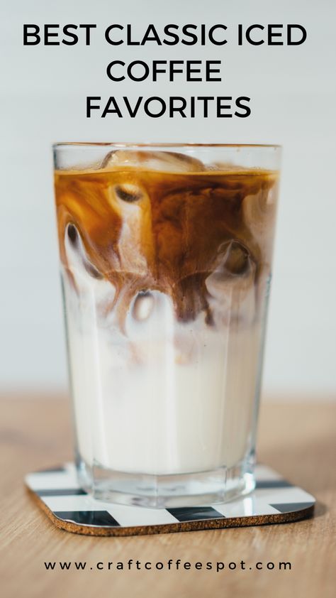 Explore the best classic iced coffee recipes that never go out of style! From smooth and refreshing to perfectly sweet, these favorites are sure to satisfy your coffee cravings. Creamy Iced Coffee Recipes, Sleepy Drinks, Healthy Iced Coffee Recipe, Healthy Iced Coffee, Summer Coffee Drinks, Iced Coffee Recipes, Drinks Starbucks, Coffee Creamers, Iced Coffee Recipe