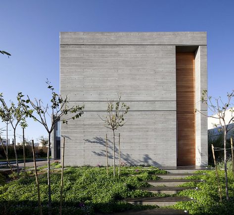 Modern Concrete House 1 Exposed Concrete Facade, Modern Concrete House, Concrete Buildings, Architecture Portfolio Design, Concrete Houses, Concrete Facade, Concrete Architecture, Concrete Home, Exposed Concrete