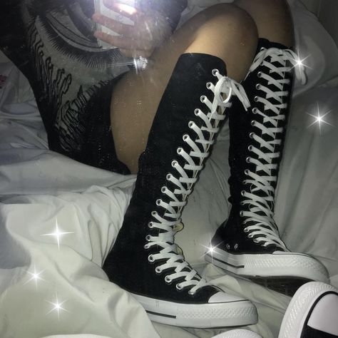 Knee Claims For Dr, Knee High Converse Aesthetic, High Black Converse, Converse Xxhi, Knee Converse, Knee High Converse Outfit, Long Converse, High Converse Outfit, Converse Knee High