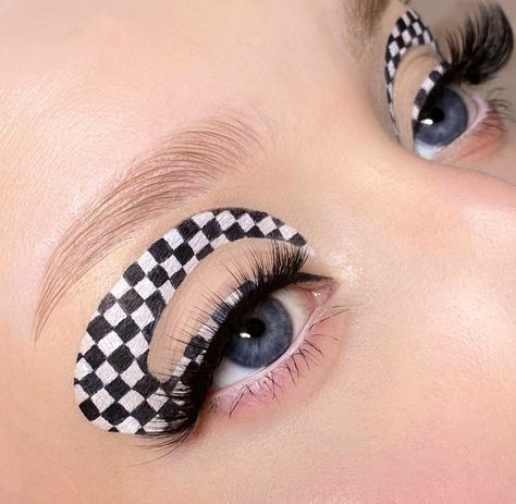 Eye makeup/eye shadow looks/black Car Eye Makeup, Flag Eye Makeup, Checkered Makeup, Race Flag, Pretty Eye Makeup, Art Makeup, Colourpop Cosmetics, Indy 500, Photo Makeup