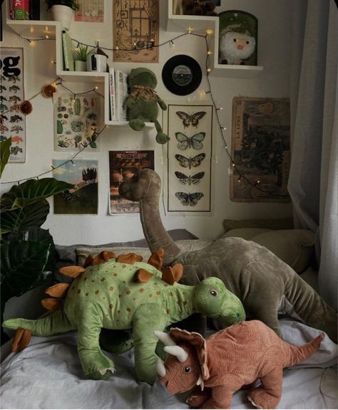 Tiktok Room Ideas, 90s Bedroom Aesthetic, 90s Room Aesthetic, Mid Century Modern Bedroom Decor, 90s Bedroom, Fairy Bedroom, Dinosaur Room, Mid Century Modern Bedroom, Room Redesign