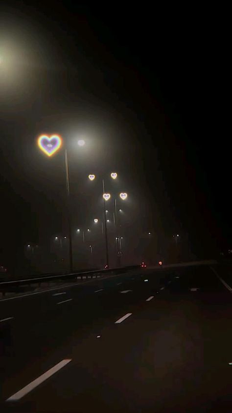 Free Background Video Tiktok, Night Road Video Aesthetic, Moon Aesthetic Video, Aesthetic Clips For Edits, Night Landscape Photography, Futurisme Retro, Live Backgrounds, Beautiful Ocean Pictures, Ocean Pictures