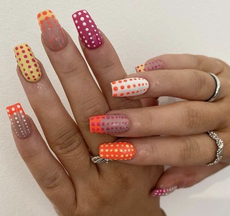 Nail Design Glitter, Kyle Jenner, Retro Nails, Claw Nails, Nails Now, Really Cute Nails, Gel Nail Designs, Coffin Nails Designs, Fire Nails