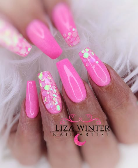 Get Barbie-Inspired Nails: Trendy designs, tutorials, and products to make your nails the envy of all! Barbie Fingernails, Barbie Theme Nail Art, Malibu Barbie Nails, Barbie Theme Nails, Barbie Core Nails, Barbie Pink Nails With Design, Barbie Nails Short, Barbie Themed Nails, Barbie Nails Design Ideas