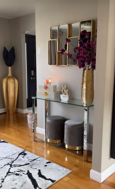 Tall Gold Vase, Gold Vase Decor, Entry Hallway Ideas, Tall Gold Vases, Tall Flower Vase, Vases For Centerpieces, Modern Flower Vase, Vases For Flowers, Small Wall Decor