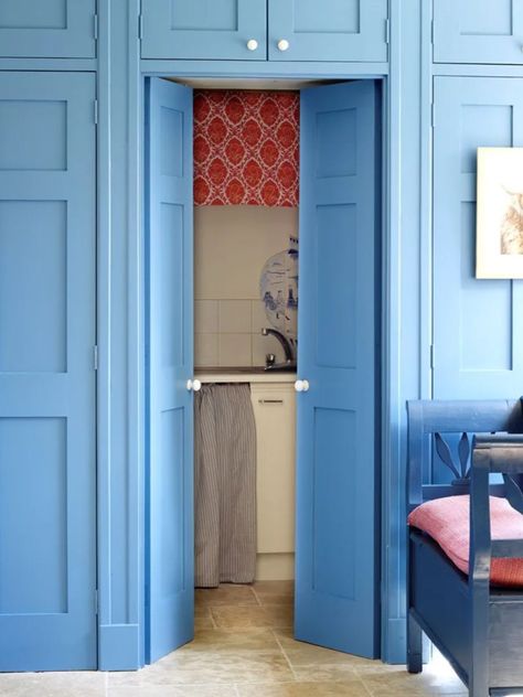 Cooks Blue Farrow And Ball, Internal Sliding Doors, Colourful Home, Interior Design Courses, Farrow And Ball, Upholstery Cushions, Blue Cabinets, Banquette Seating, Traditional Bedroom