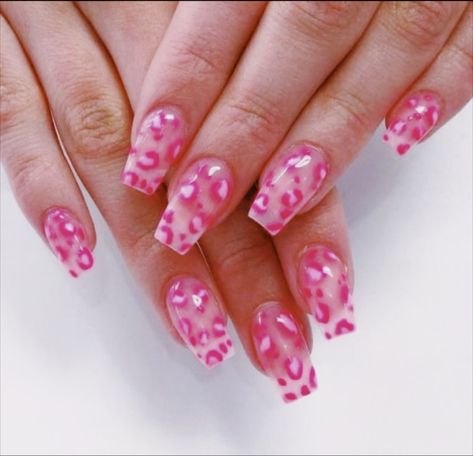 Pink Leapord Print Nails, Pink Lepord Nails Designs, Light Pink Cheetah Nails, Hot Pink Cheetah Nails, Cheetah Nails Pink, Pink Cheetah Print Nails, Pink Leopard Print Nails, Pastel Goth Nails, 23 Nails