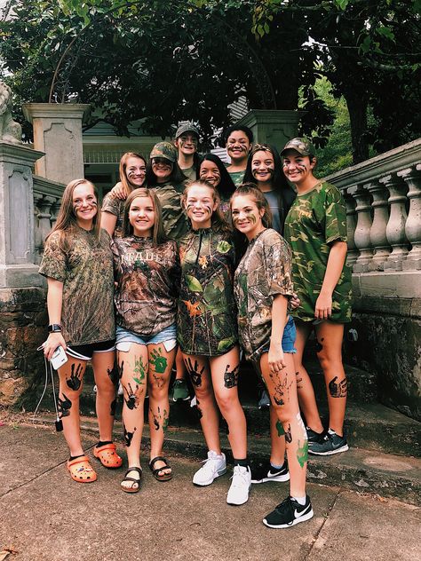 Camo Outfits For Football Games, Camo Outfit For Football Game, Camouflage Football Game Theme, Camo Day Outfits Spirit Week, Camo Fnl Outfit, Camo School Spirit Day, Summer Camo Outfits, Camo Game Day Outfit, Hick Outfits Spirit Week