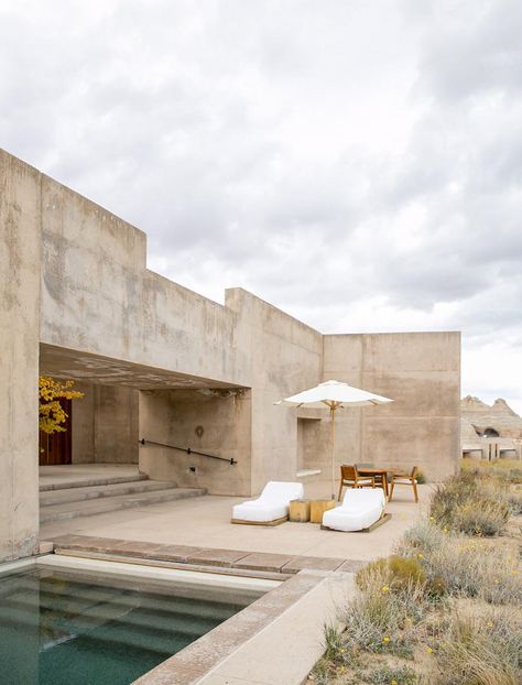 Get the Look: Utah’s Most Famous Luxury Hotel Experience | Photo: Scott Clark Photo Miraculous Ideas, Interior Design Minimalist, Casa Country, Desert Homes, Architecture Design Concept, House Goals, Dream Home Design, House Inspiration, 인테리어 디자인