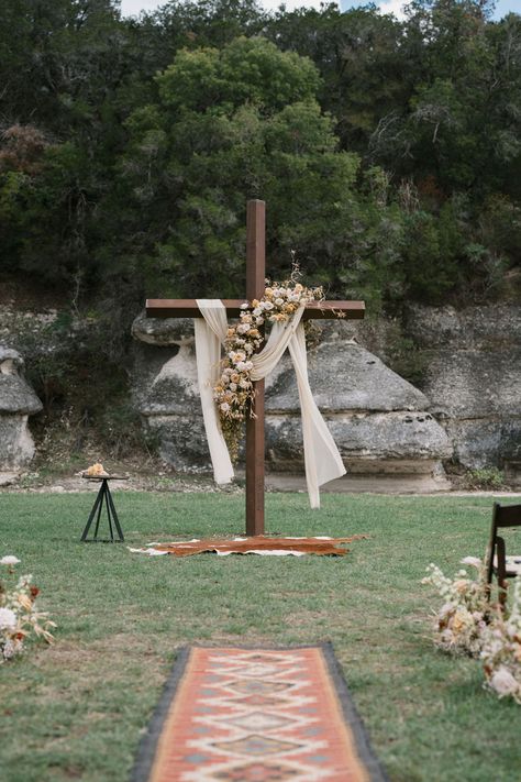 Wedding Altar Diy, Wedding Altar Cross, Cross Wedding Altar, Cross Alters For Weddings, Cross Altar Wedding, Cross Wedding Arch, Wedding With Cross, Fall Wedding Altar, Cross Wedding Backdrop