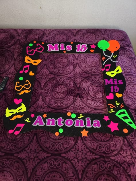 Neon Party Sweet 16, Diy Neon Party Decorations, Diy Neon Party, Neon Decorations, Neon Party Decorations, Glow In Dark Party, Neon Birthday Party, Dance Party Birthday, Sweet Sixteen Birthday Party Ideas