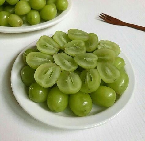 Mint Green Aesthetic, Think Food, Green Grapes, Greens Recipe, Green Aesthetic, Pretty Food, Food Cravings, I Love Food, Cute Food